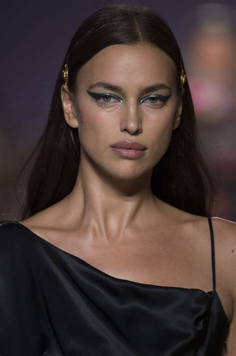 versace runway makeup|Versace runway models.